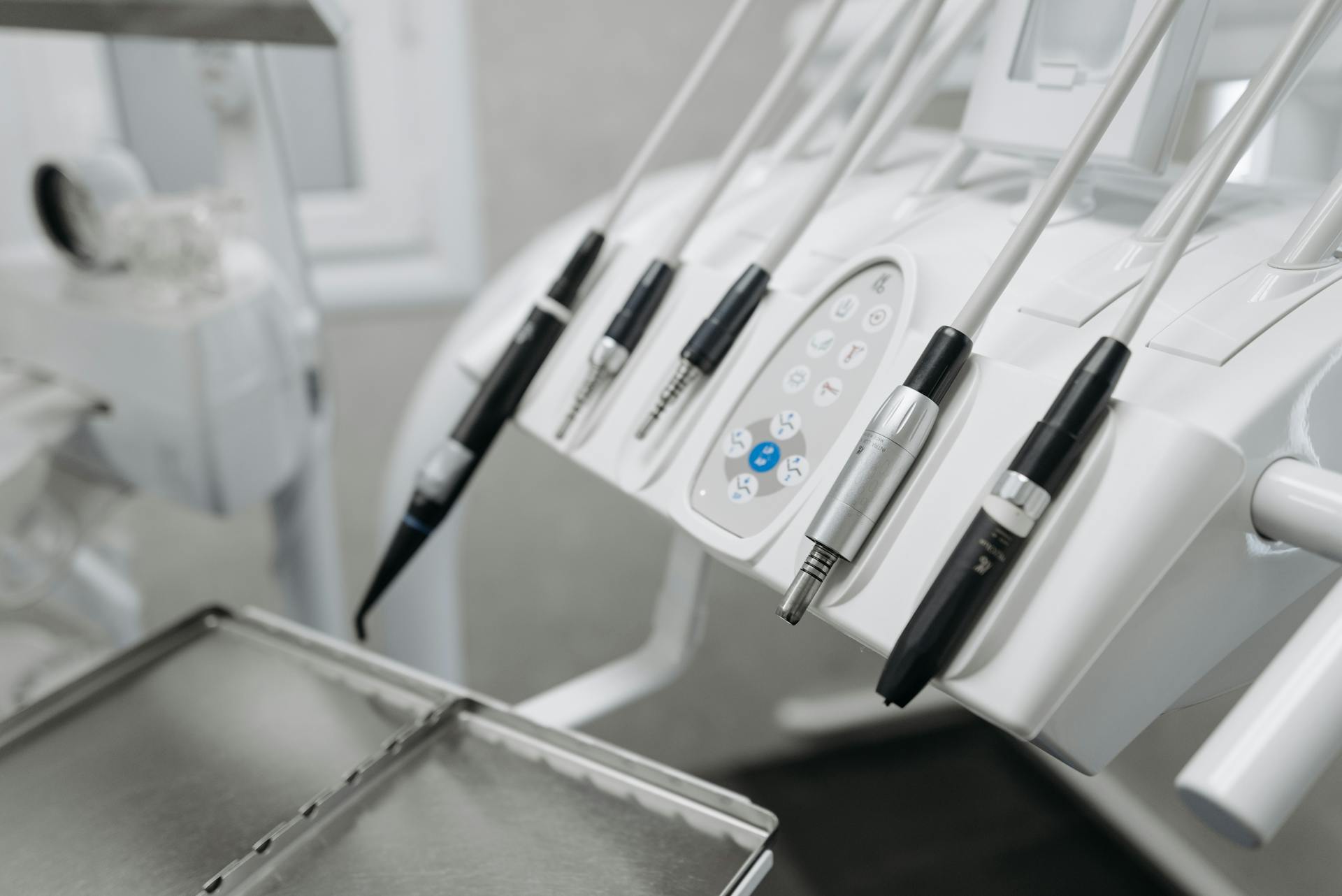 Copilul tau sufera de dureri dentare? Iata cand este necesar sa mergi la clinica dentara!